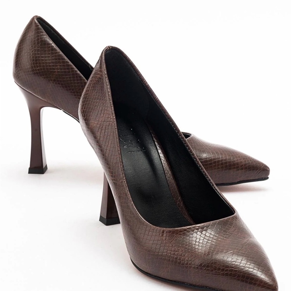 Luvi Brown Faux Leather Pumps | Made in Turkey | Sz 40 | NIB